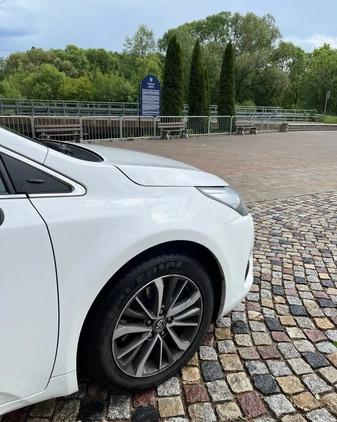 Toyota Avensis cena 36500 przebieg: 270000, rok produkcji 2015 z Pniewy małe 46